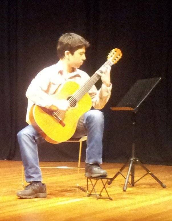  Πανελλήνια βραβεία σε δύο μαθητές κιθάρας του ΔΩΚ