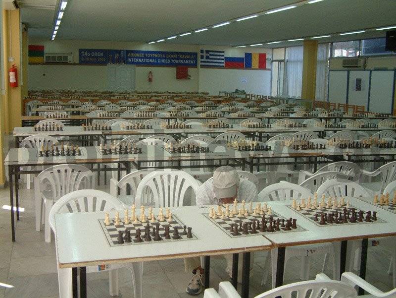  Έλληνας προηγείται στο σκάκι