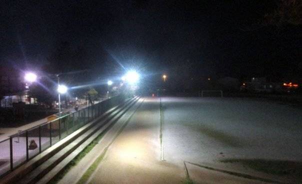  Ξανάναψαν τα φώτα στο ανοιχτό γήπεδο της Καλαμίτσας