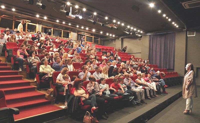  Η Ελευθερούπολη άρχισε τη γιορτή του μαθητικού θεάτρου
