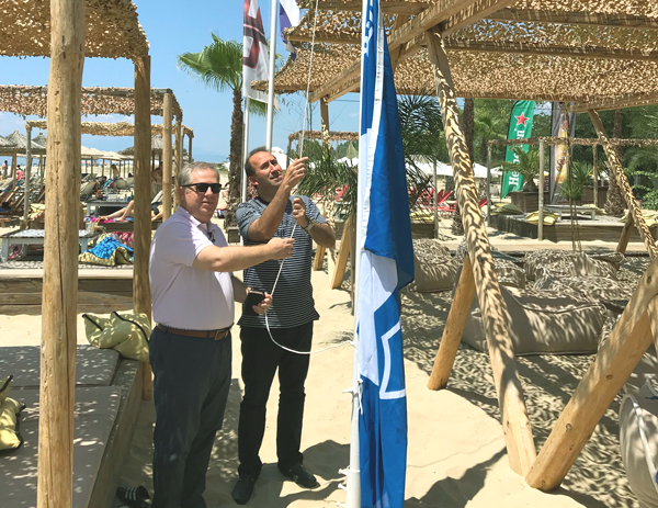  Γαλάζια Σημαία και πολλά συγχαρητήρια στο beach bar «PARALIA» της Κεραμωτής