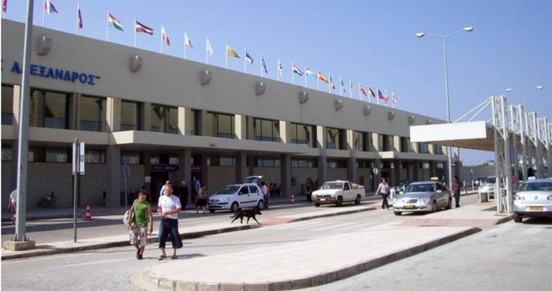  Προσπάθησαν να πετάξουν από το αεροδρόμιο της Καβάλας με πλαστά διαβατήρια και συνελήφθησαν