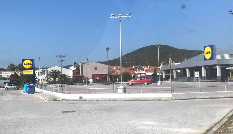  Γρονθοκόπησε γυναίκα σε παρκινγκ σούπερ μάρκετ στην Ν. Ηρακλείτσα- Μάλωσαν για μια θέση στάθμευσης