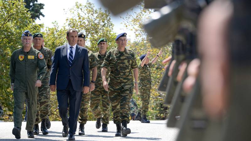  Ο Υπουργός Εθνικής Άμυνας κ. Νικόλαος Παναγιωτόπουλος στο Αρχηγείο του Δ’ Σώματος Στρατού στην Ξάνθη