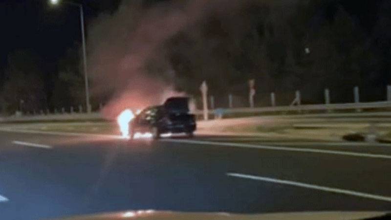  Συνελήφθη διακινητής μετά από καταδίωξη  στην Εγνατία οδό – Στο ύψος του Παληού το αυτοκίνητο πήρε φωτιά και ακινητοποιήθηκε
