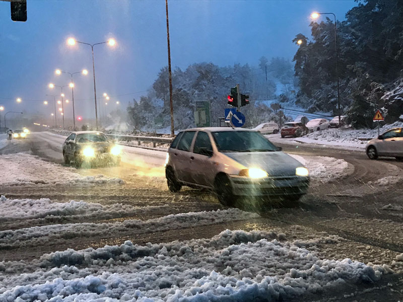  Χιονίζει και το έστρωσε στον Άγιο Σίλα ! (φωτογραφίες)