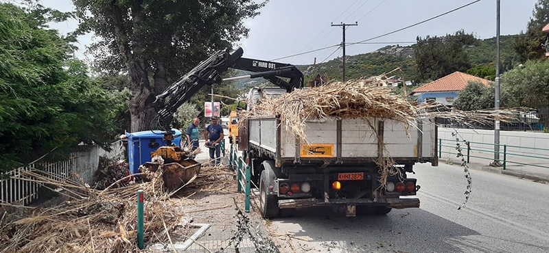  Δήμος Καβάλας : Εργασίες καθαρισμού & ευπρεπισμού στο Παληό (φωτογραφίες)