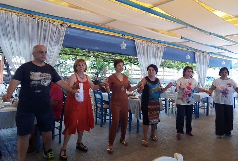  Θρακική Εστία Καβάλας: Εύχεται «καλό καλοκαίρι» με χορό (φωτογραφίες)