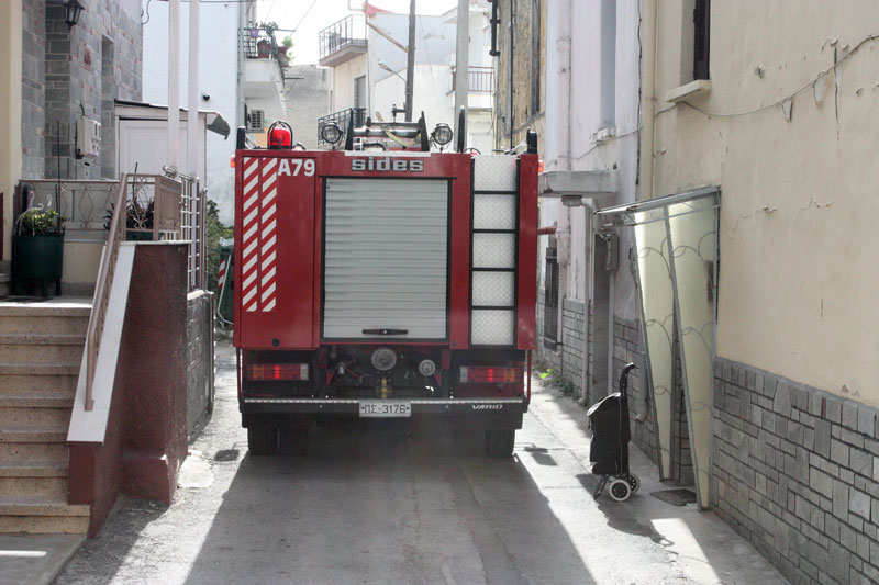  Όταν η Πυροσβεστική Υπηρεσία πρέπει να σπεύσει σε περιστατικό μέσω στενών συνοικιακών δρόμων