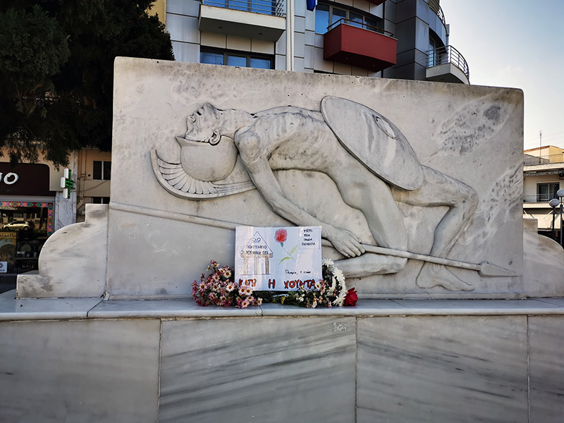  Ο ΣΥΡΙΖΑ-Προοδευτική Συμμαχία Καβάλας τιμά την επέτειο του Πολυτεχνείου και τη Δημοκρατία (φωτογραφίες)