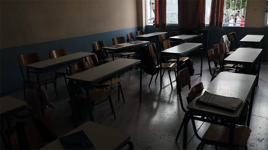  Κλείσιμο των σχολείων σε όλη την Ελλάδα και παράταση του lockdown εισηγείται η Επιτροπή