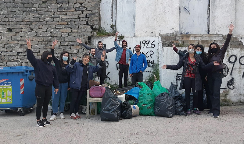  Save Your Hood: Εθελοντές καθάρισαν το «δρόμο του νερού» και την περιμετρική οδό (φωτογραφίες)