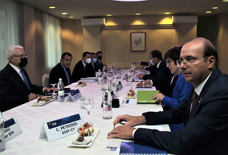  Ο Νίκος Παναγιωτόπουλος προήδρευσε στη Συνάντηση Εργασίας των Υπουργών Άμυνας του Ευρωπαϊκού Λαϊκού Κόμματος