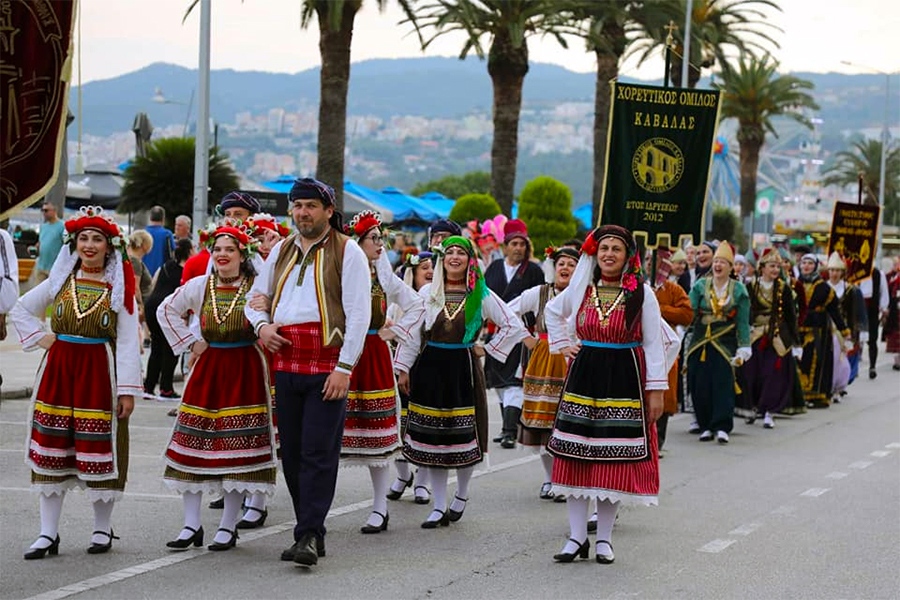  8ο Πανελλήνιο Φεστιβάλ Ελληνικών Συλλόγων “Κάθε τόπος & χορός” (φωτογραφίες)