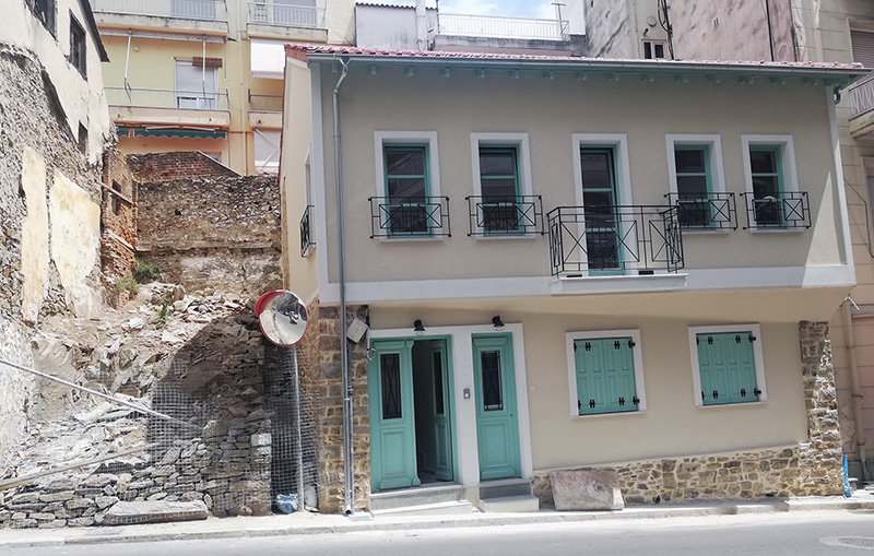  Με αφορμή την ανακαίνιση ενός έως πρόσφατα εγκαταλειμμένου κτιρίου, κείμενο του δικηγόρου Νίκου Σιδηρόπουλου