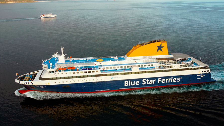  Η χθεσινή άφιξη του Blue Star Myconos στο λιμάνι της Καβάλας (φωτογραφίες-video)