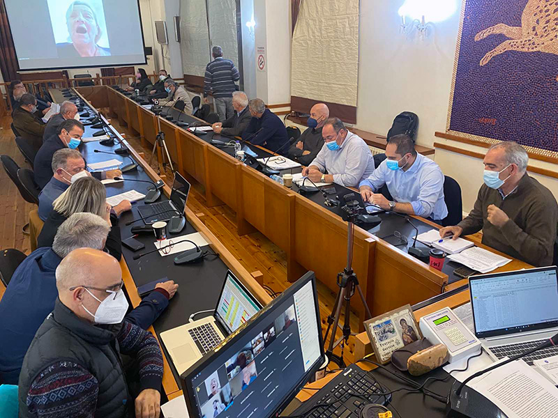  Συνεδρίαση Δημοτικού Συμβουλίου χωρίς το Δήμαρχο και με ενός λεπτού σιγή στη μνήμη του Τάκη Βελισσάρη