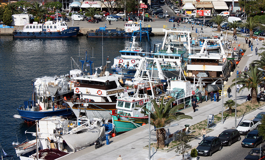  Συνεχίζουν τις διαμαρτυρίες τους οι επαγγελματίες αλιείς