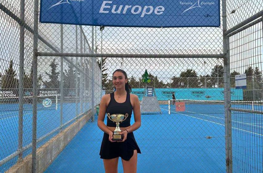  Τένις: Πρωταθλήτρια στη Λάρνακα η Ελένη Χατζηαβραάμ