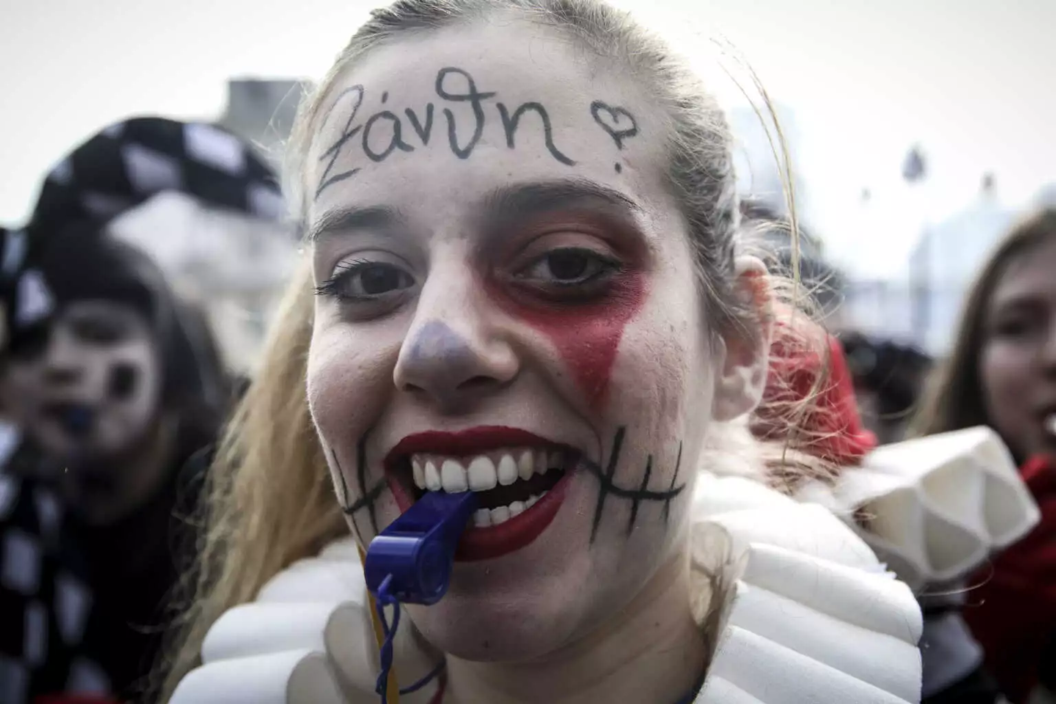  Ξάνθη: Καρναβάλι με παρέλαση 8.000 ατόμων που έδειχναν να απολαμβάνουν την κάθε στιγμή